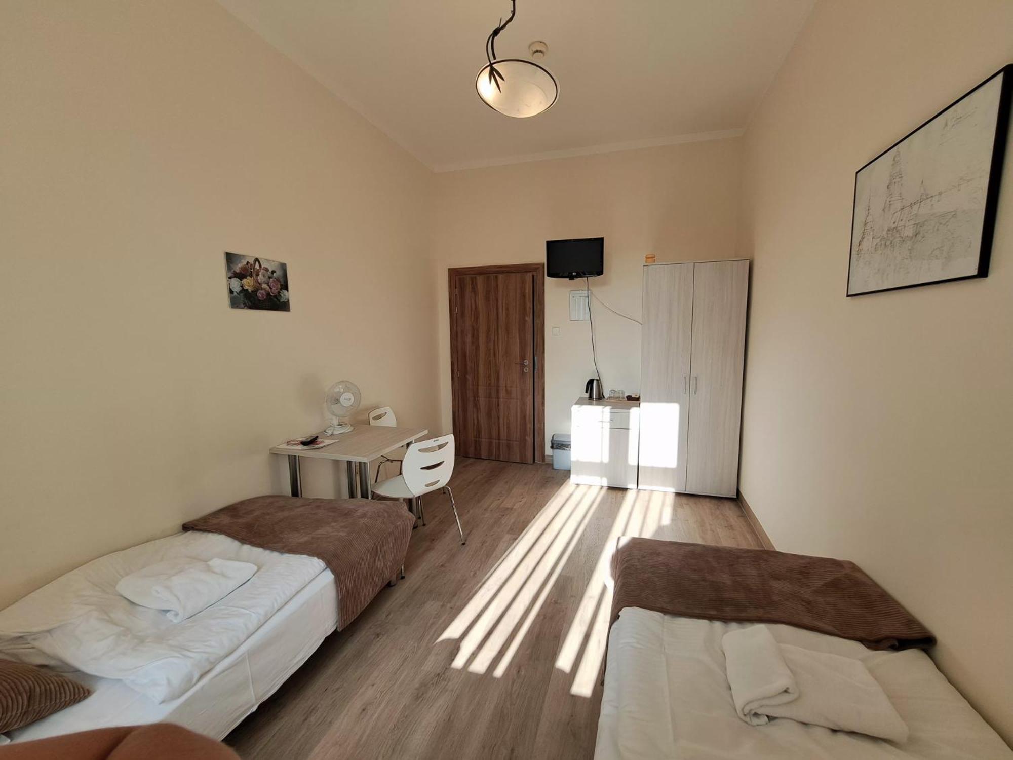 Double Room Bathroom