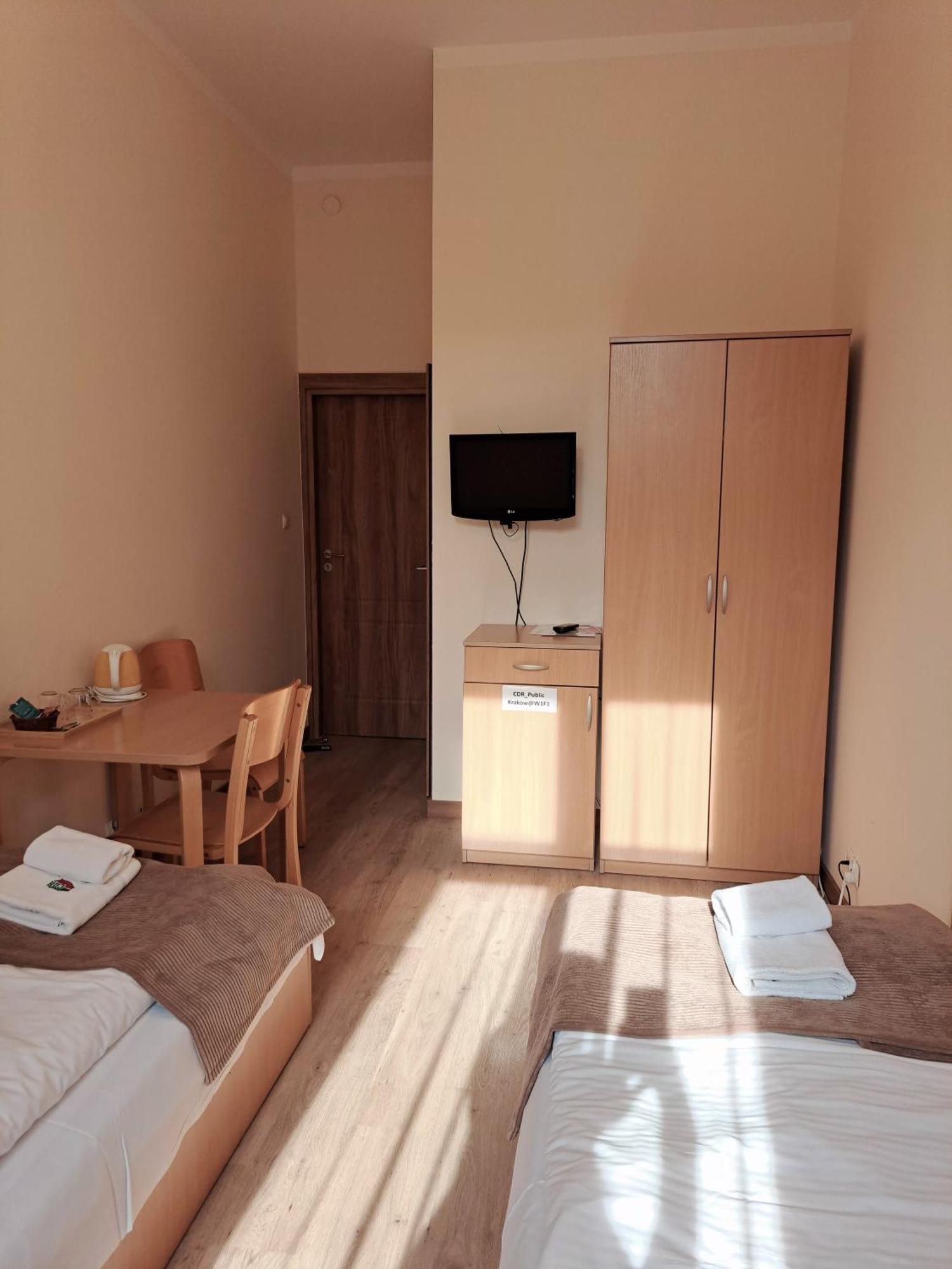 Double Room Bathroom