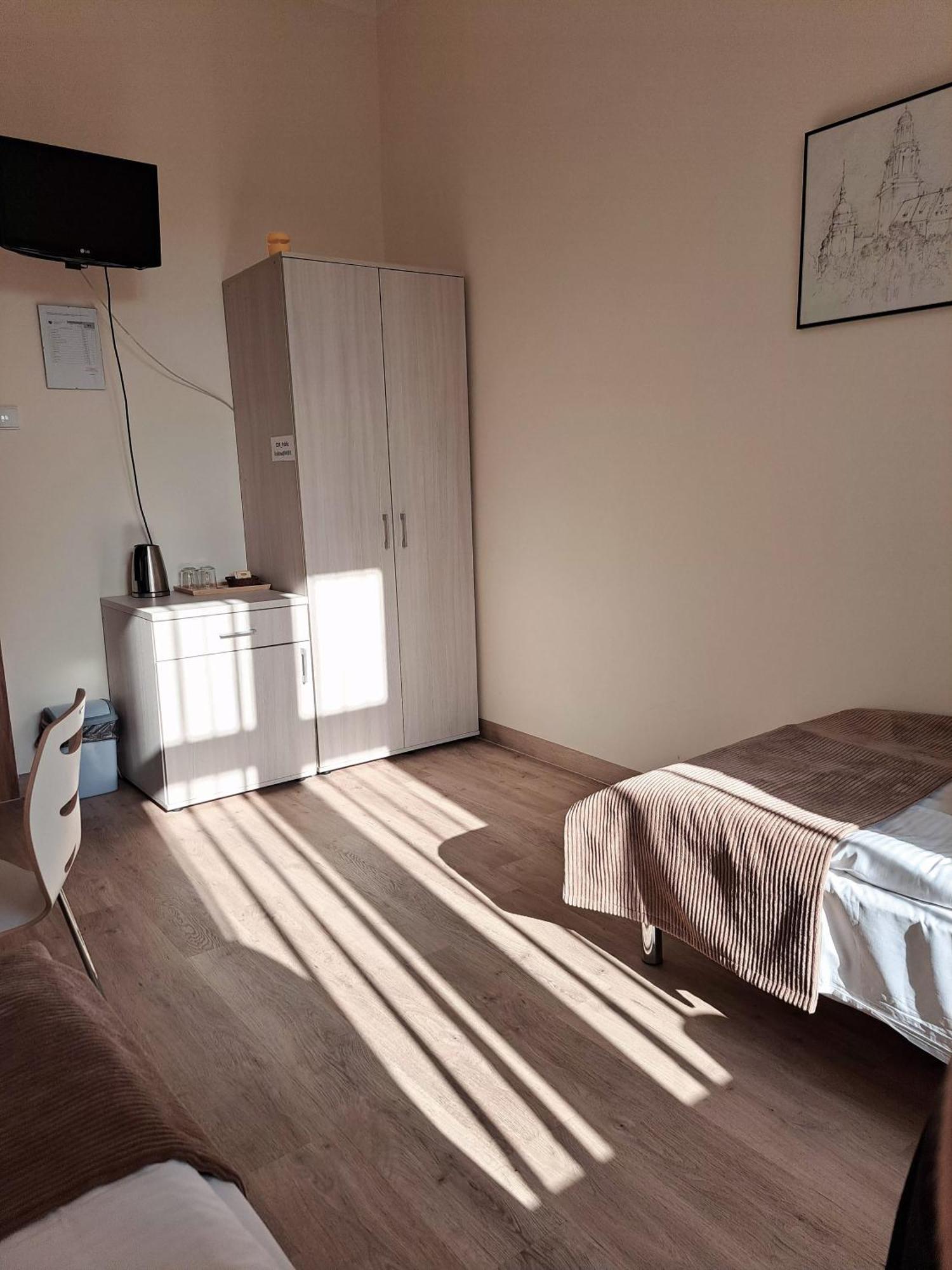 Double Room Bathroom