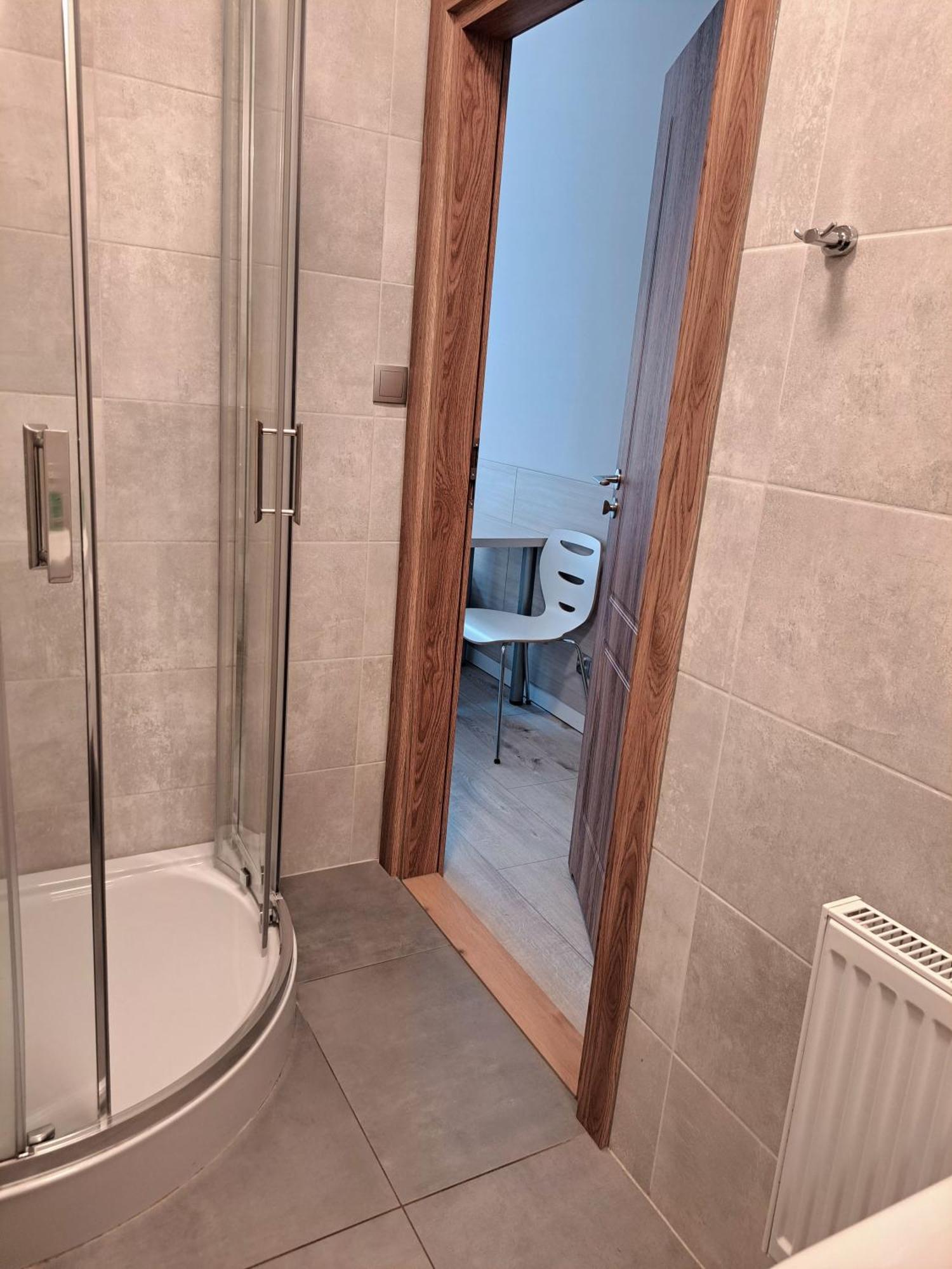 Twin Room Bathroom